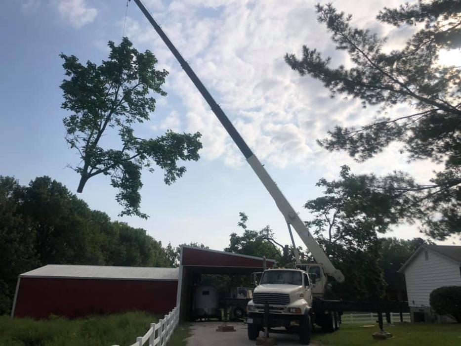 Liscombe Tree Service - Saint Charles, MO