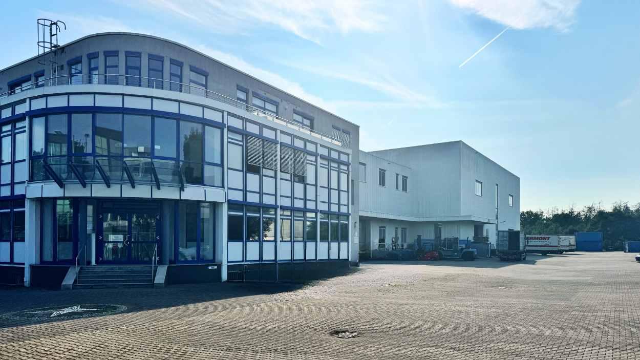 Internationale Spedition H. & C. Fermont GmbH & Co. KG, Niedeckerstraße in Hattersheim am Main