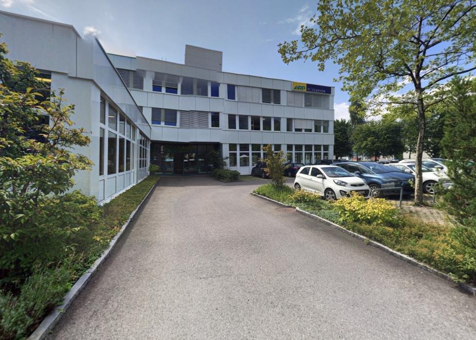 Bechtle Schweiz AG, Birkenstrasse in Rotkreuz ZG