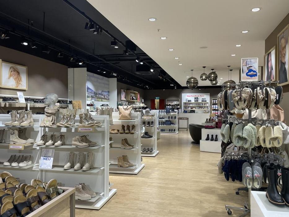 Tiefenbacher Schuhe, Shoppi Tivoli Spreitenbach in Spreitenbach