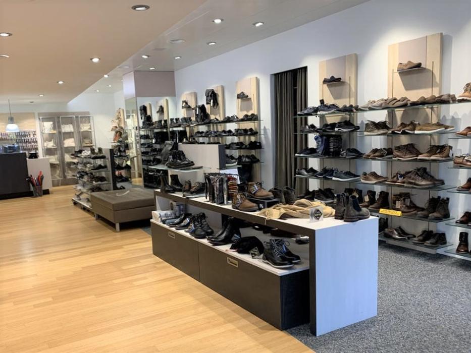 Tiefenbacher Schuhe, Zugerstrasse in Wädenswil