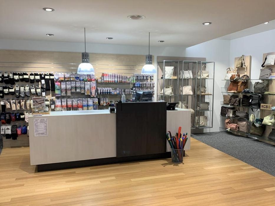 Tiefenbacher Schuhe, Zugerstrasse in Wädenswil