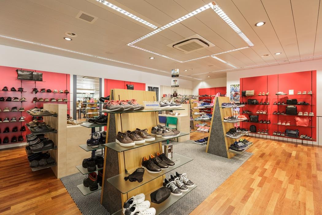 Tiefenbacher Schuhe, Postplatz in Wohlen