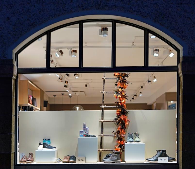 Tiefenbacher Schuhe, Oberdorfstrasse in Münchenbuchsee