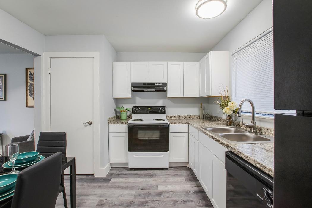 Sycamore Townhomes - Lansing, MI