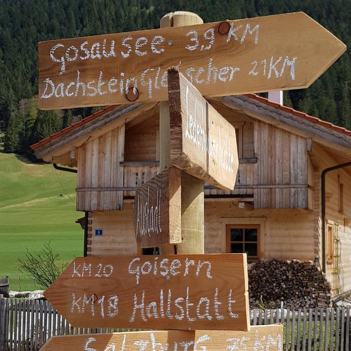 Gosauer Almhütten, Austraße in Gosau
