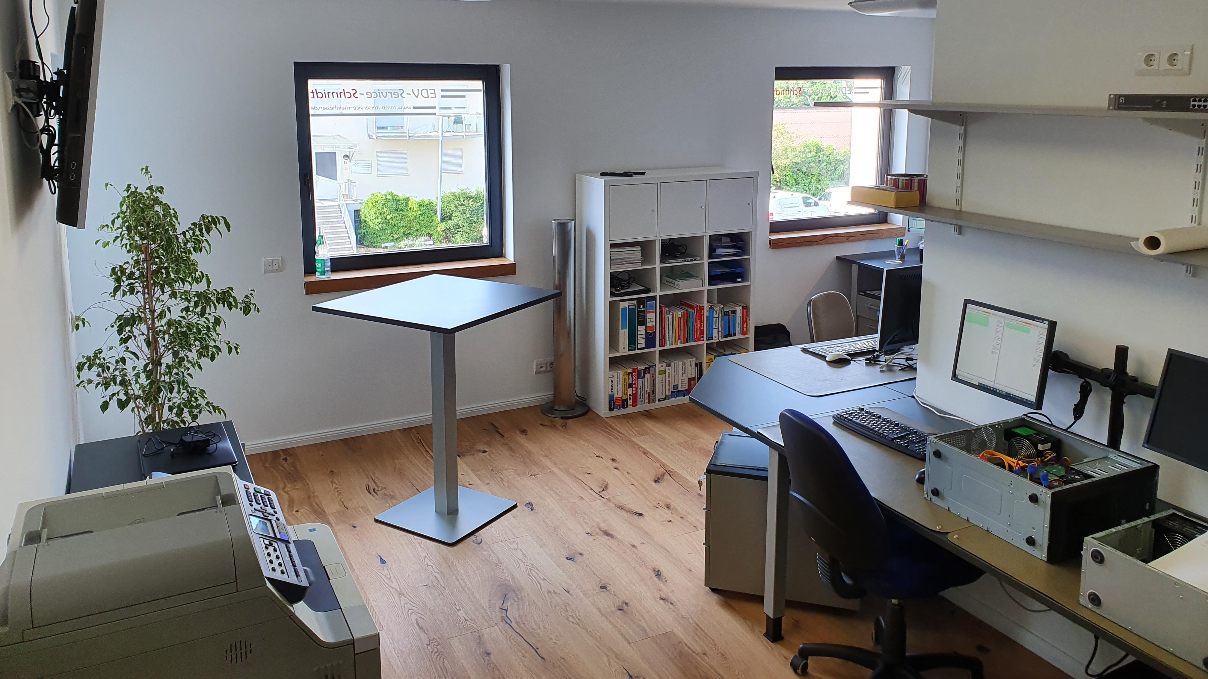 EDV-Service-Schmidt, Am Hahnenbusch in Nieder-Olm