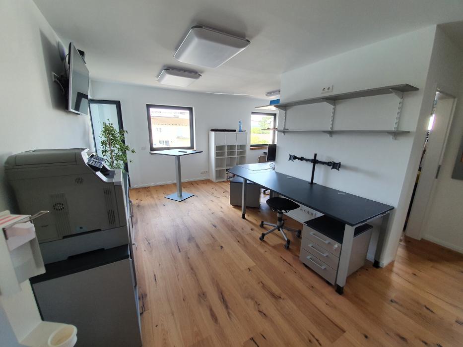 EDV-Service-Schmidt, Am Hahnenbusch in Nieder-Olm