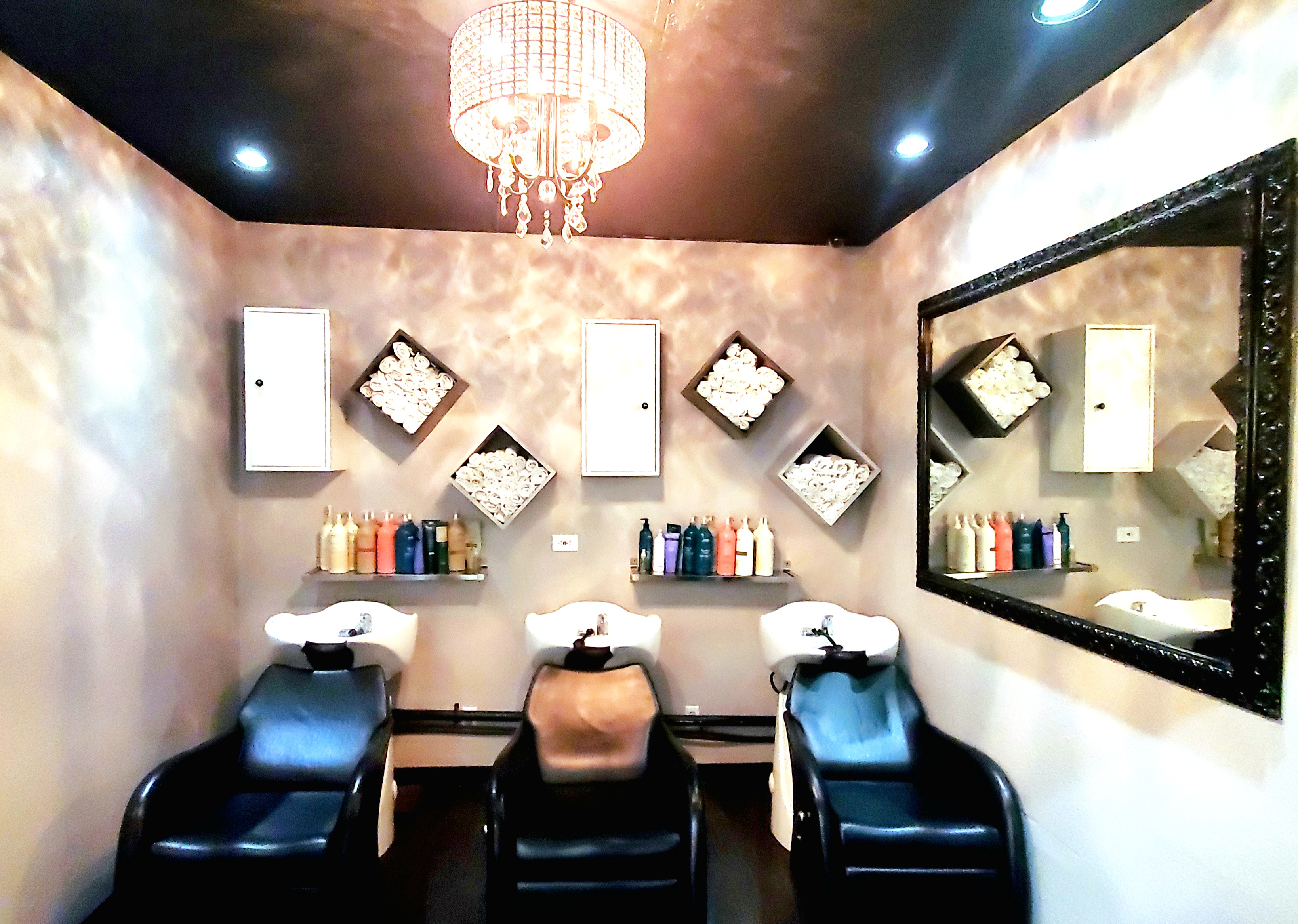 Image 2 | MK WILLOW CO SALON