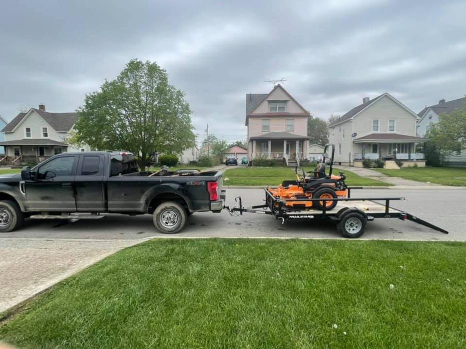 High Class Grass, LLC - Lorain, OH