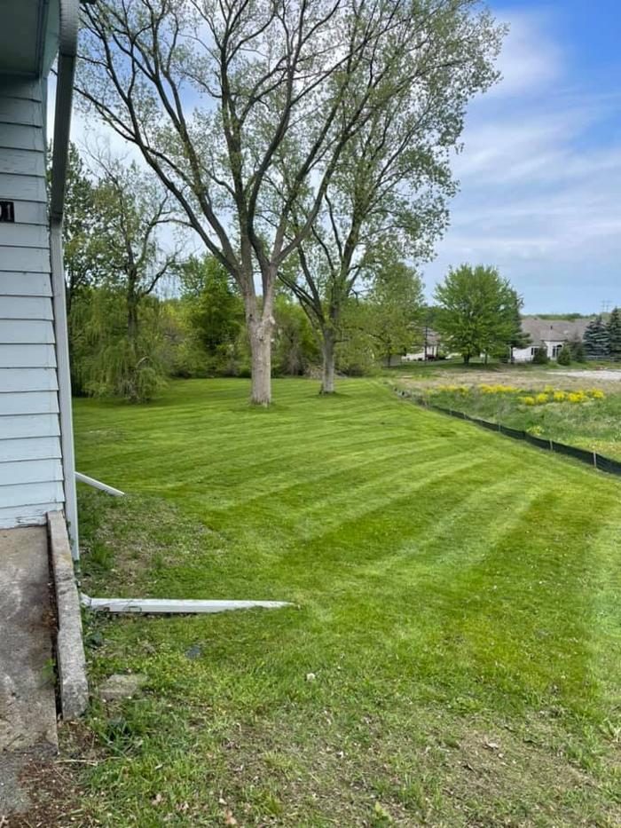 High Class Grass, LLC - Lorain, OH