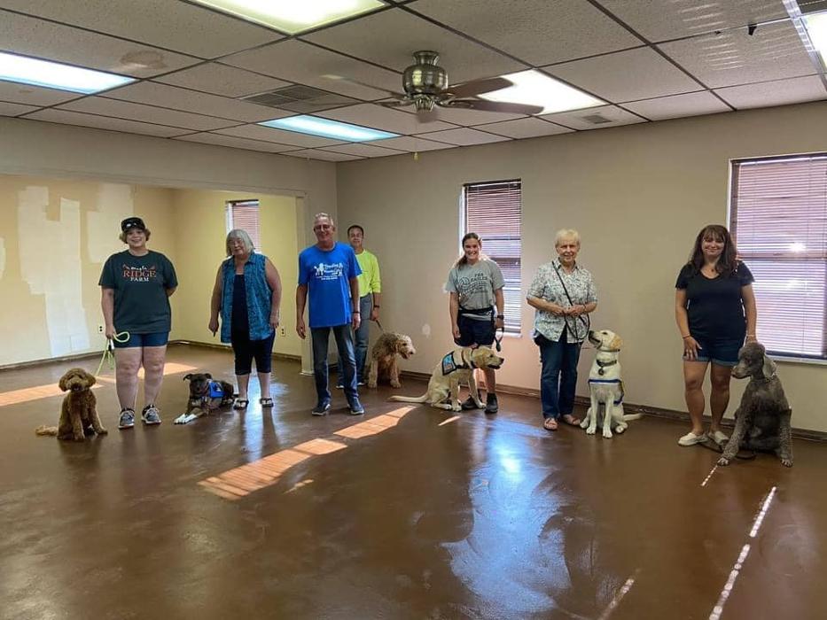 Poodles To Hounds, LLC - Mount Vernon, IL