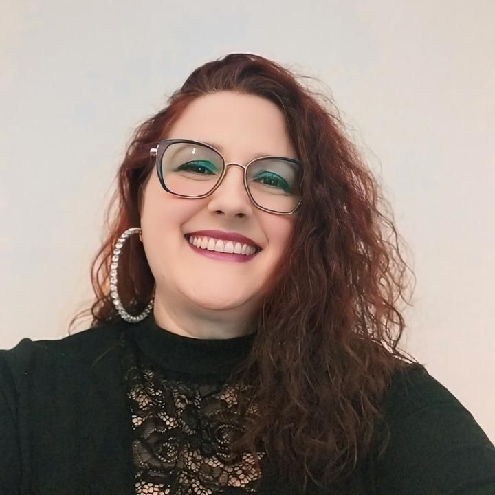 Christelle - Guerisseuse des Ames en Peine artiste du spectacle