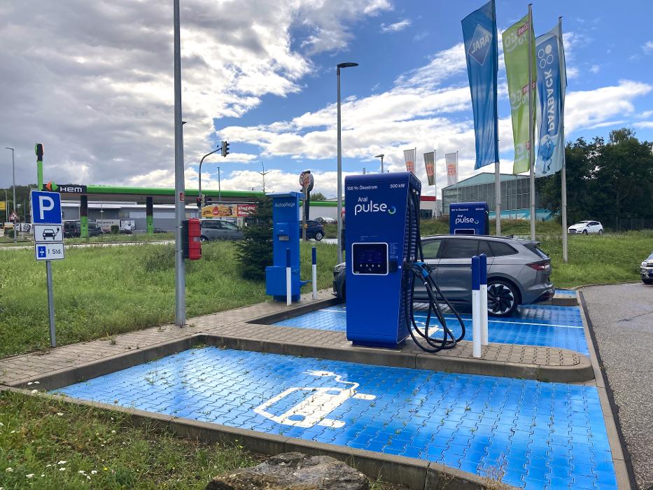 Aral pulse Ladestation, Im Langen Feld in Murr