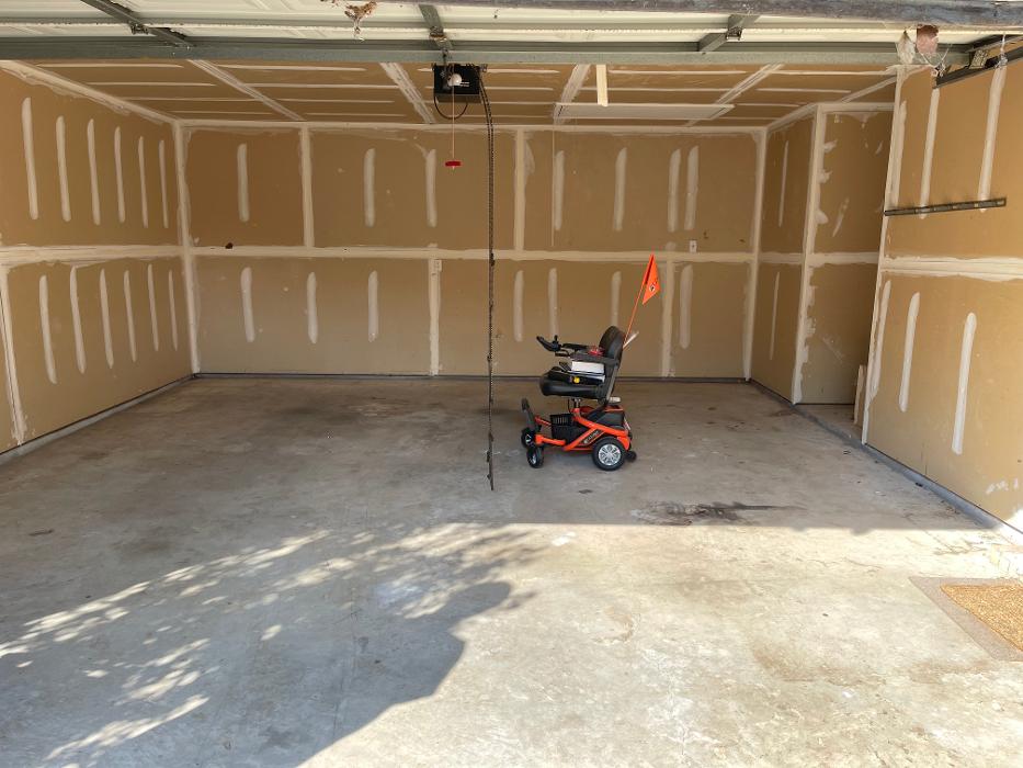 Allen's Hauling & Landscaping - McKinney, TX