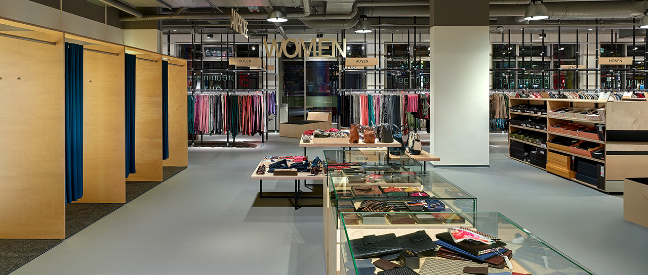 Breuninger Outlet, Rotebühlplatz in Stuttgart