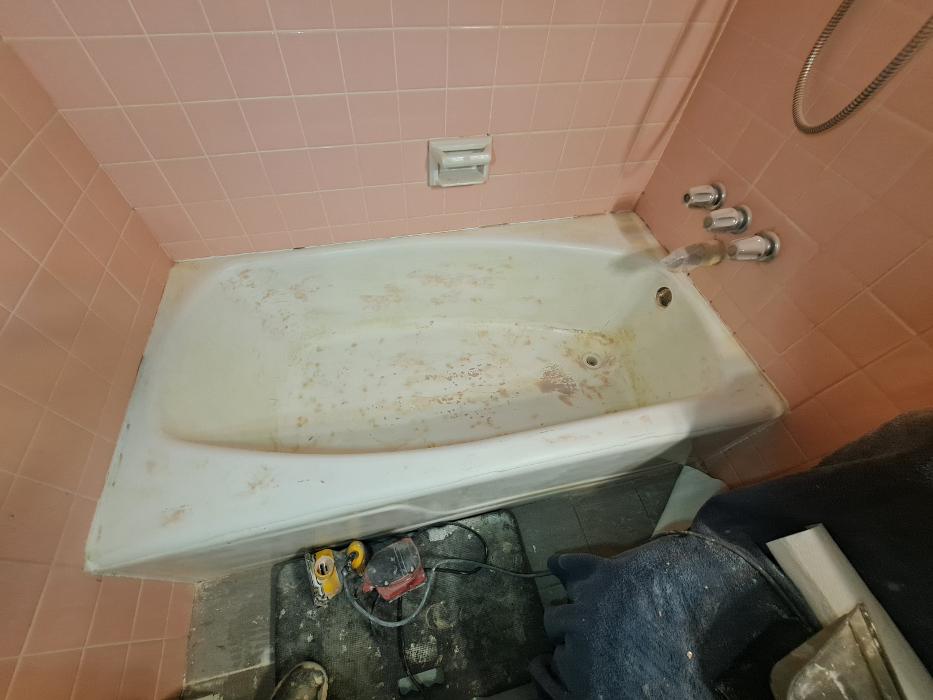 Quality tubs and refinishing - Pevely, MO