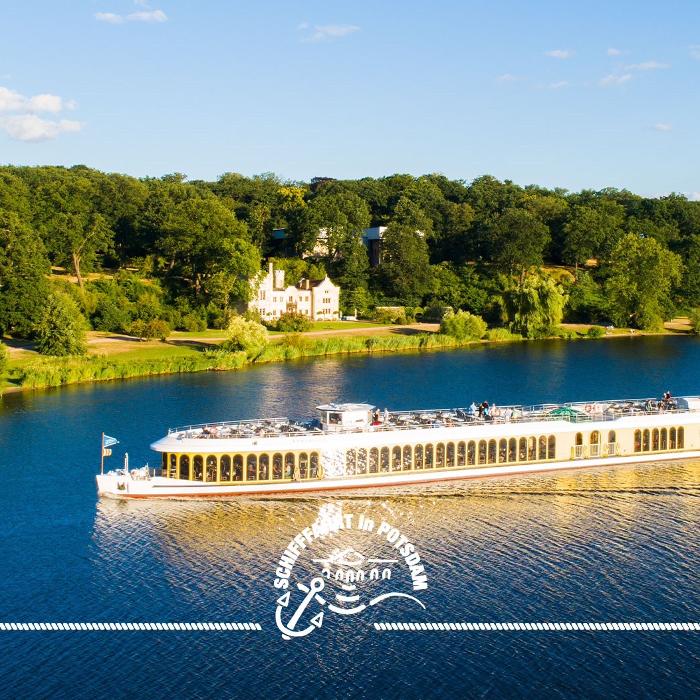 WEISSE FLOTTE Potsdam, Lange Brücke in Potsdam