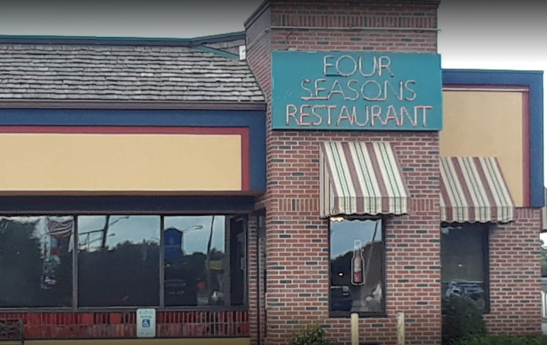 Four Seasons Family Restaurant - Manitowoc, WI