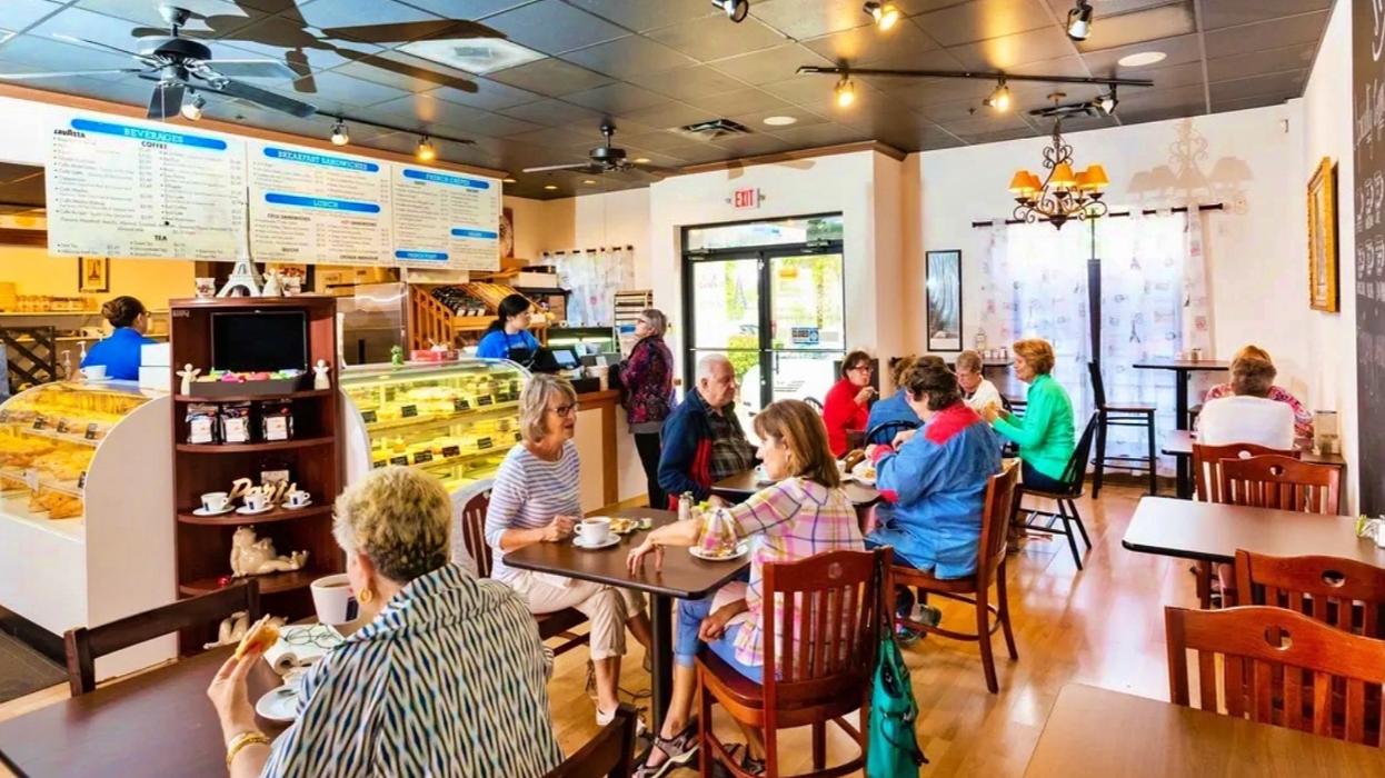 Mon Paris coffee shop & bakery - Fort Myers, FL