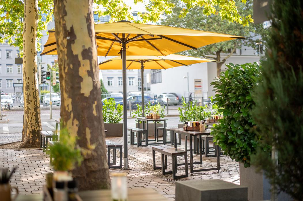 PETER PANE Burgergrill & Bar, Viktoriastraße in Augsburg