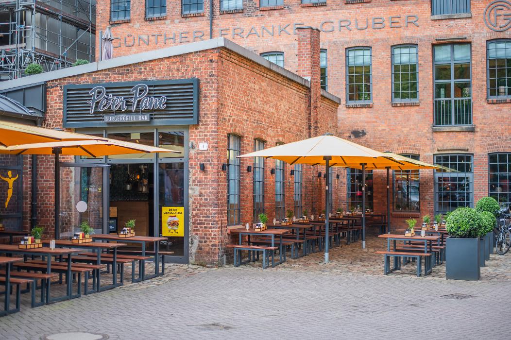PETER PANE Burgergrill & Bar, Goldbekplatz in Hamburg