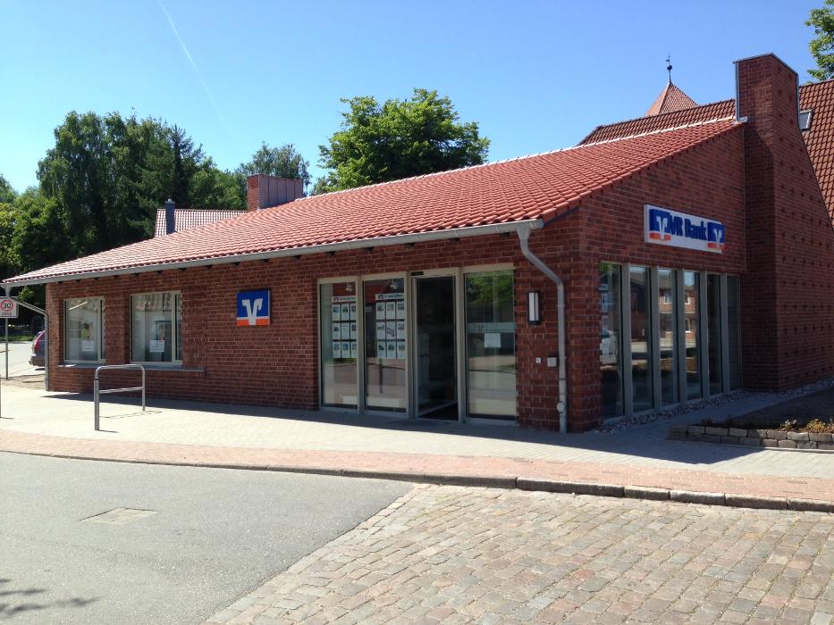 VR Bank zwischen den Meeren eG, Geldautomat Selent, Dorfplatz in Selent