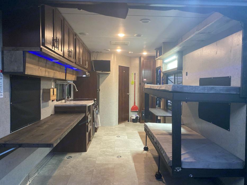 Eagles Nest Adventures RV Trailer Rentals - Platte City, MO