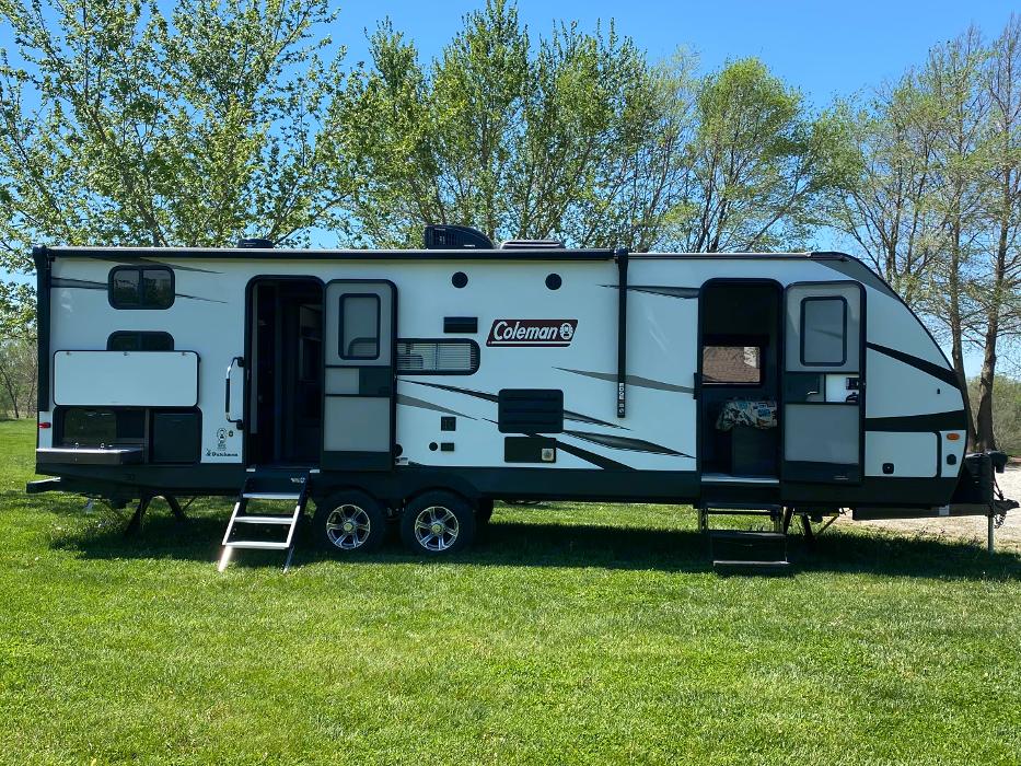 Eagles Nest Adventures RV Trailer Rentals - Platte City, MO