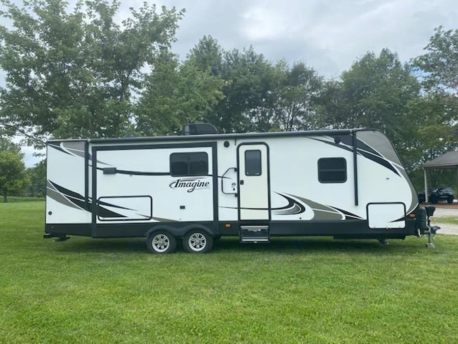 Eagles Nest Adventures RV Trailer Rentals - Platte City, MO