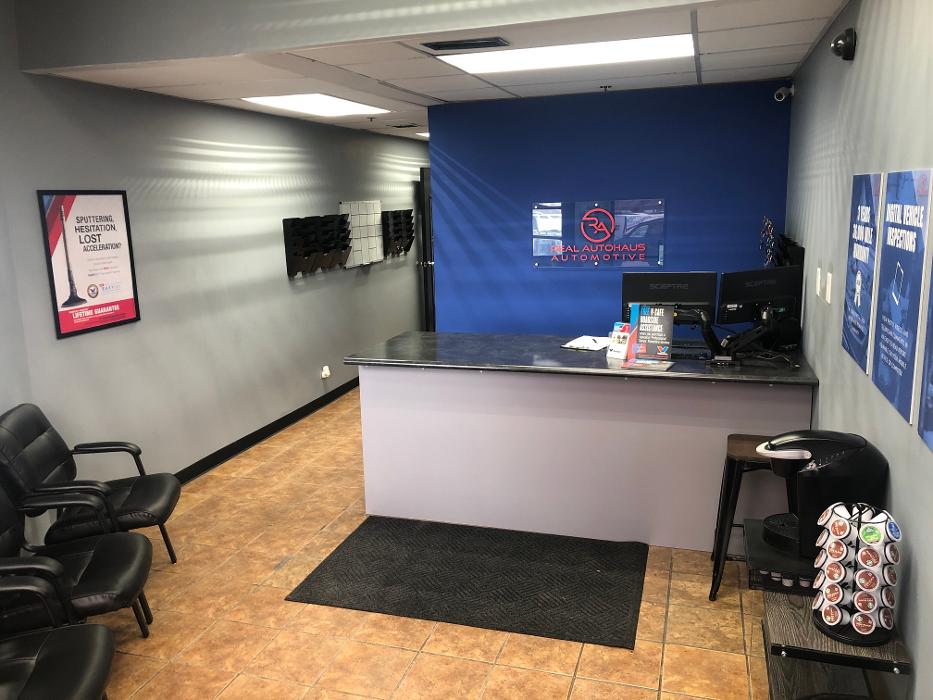 Real Autohaus Automotive - Arlington Heights, IL