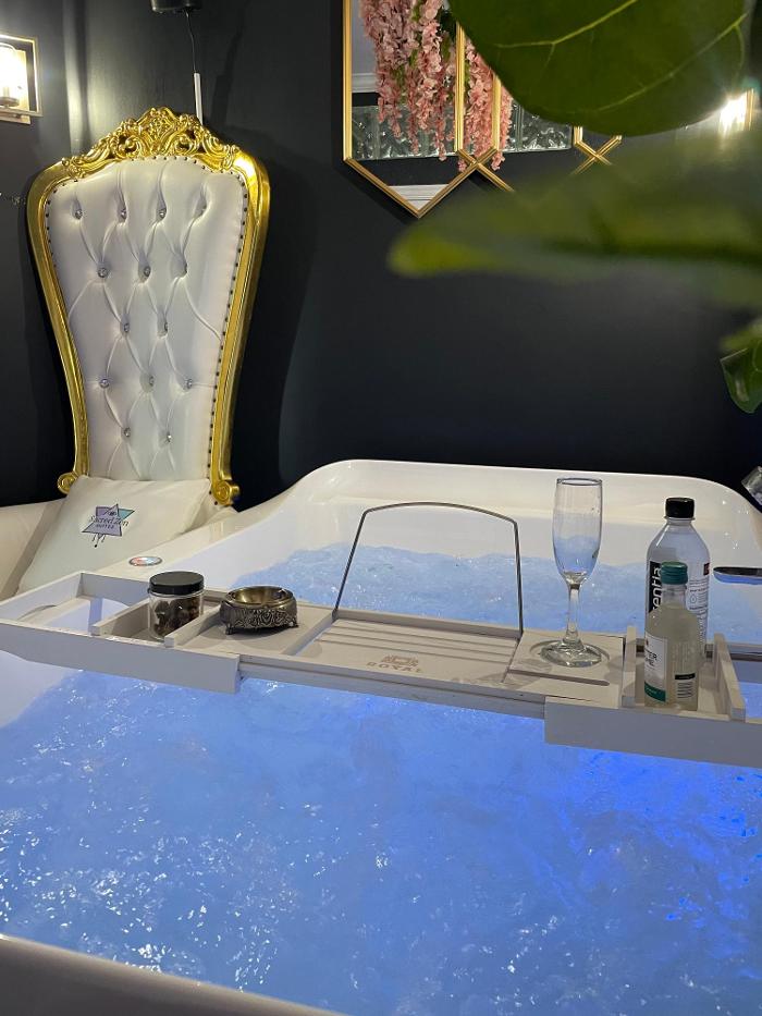 Sacred Zen Suites - Marina del Rey, CA