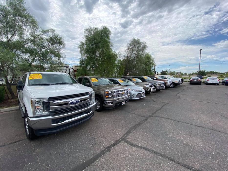 Arizona Car Sales Image