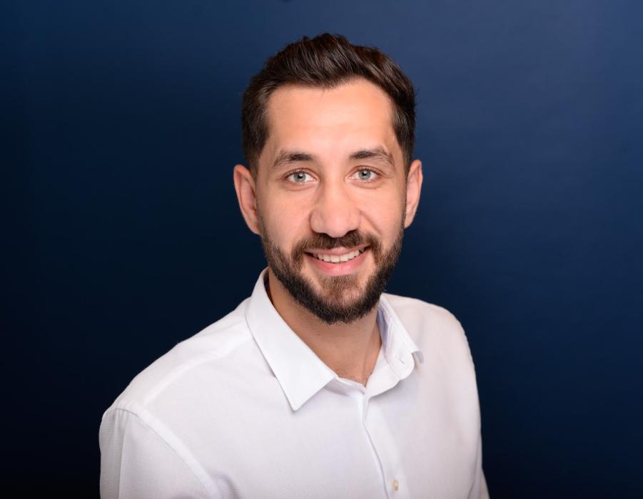 ERGO Versicherung Edvard Asllani, Im Taubental in Neuss