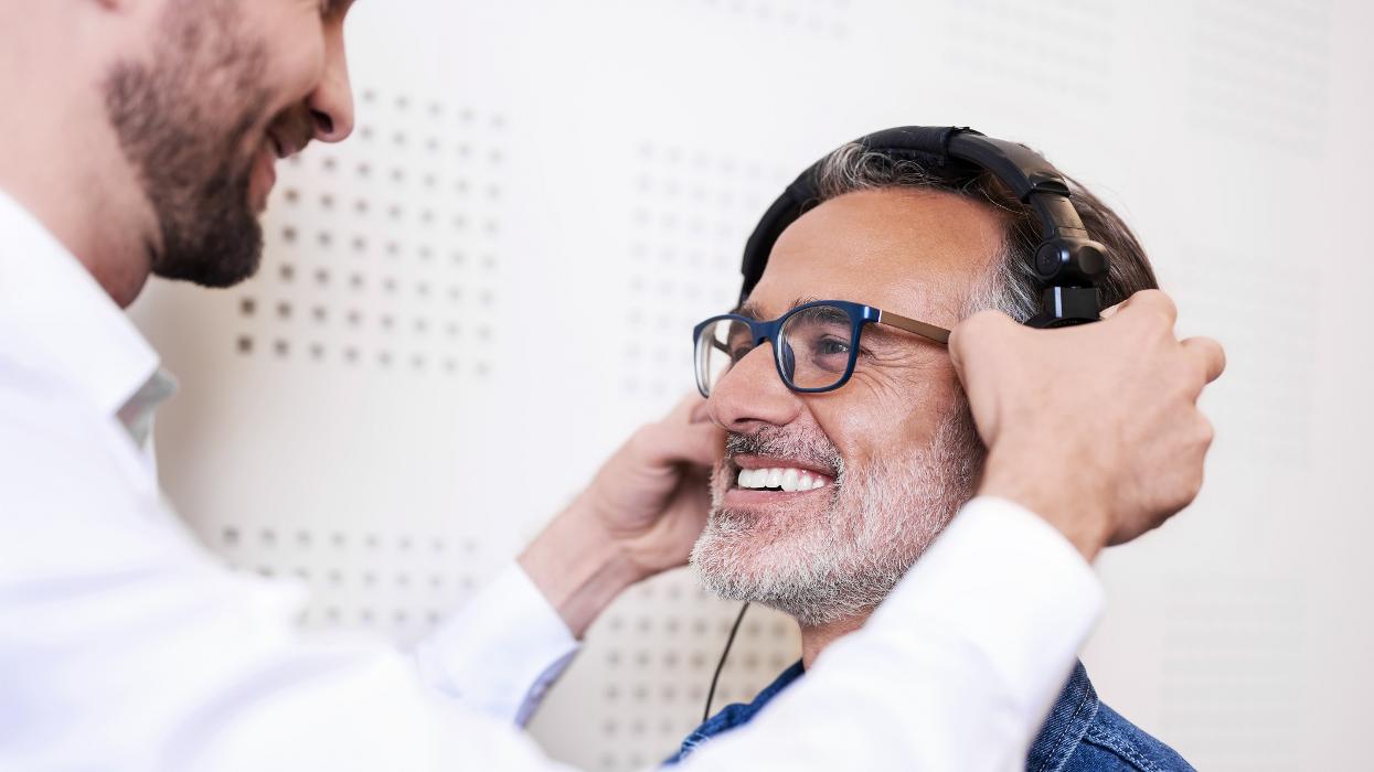 Neuroth Hörcenter AG - Hörgeräte und Gehörschutz, Seestrasse in Spiez