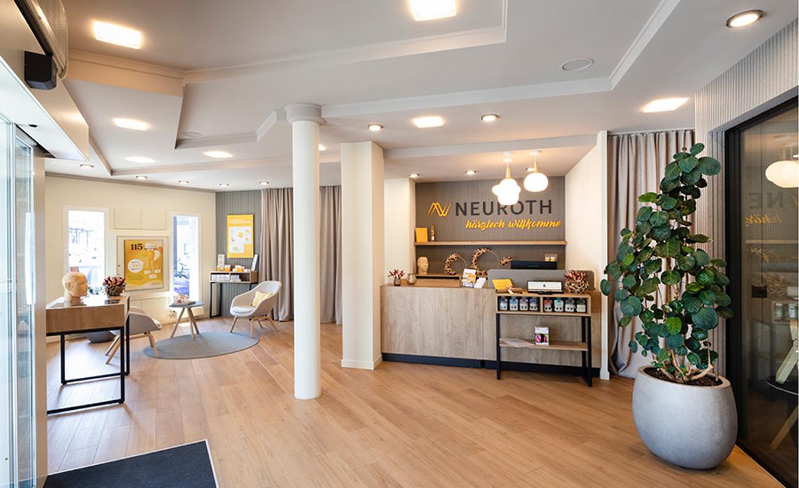 Neuroth Hörcenter AG - Hörgeräte und Gehörschutz, Bahnhofplatz in Sarnen