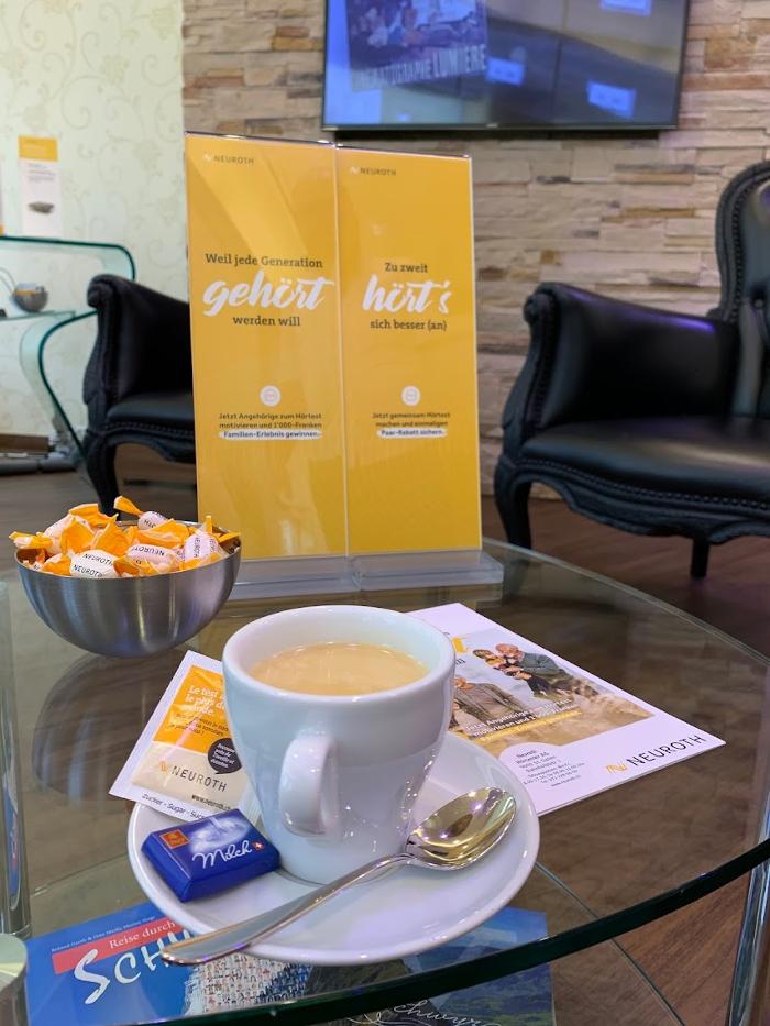 Neuroth Hörcenter AG - Hörgeräte und Gehörschutz, Bahnhofplatz in St. Gallen