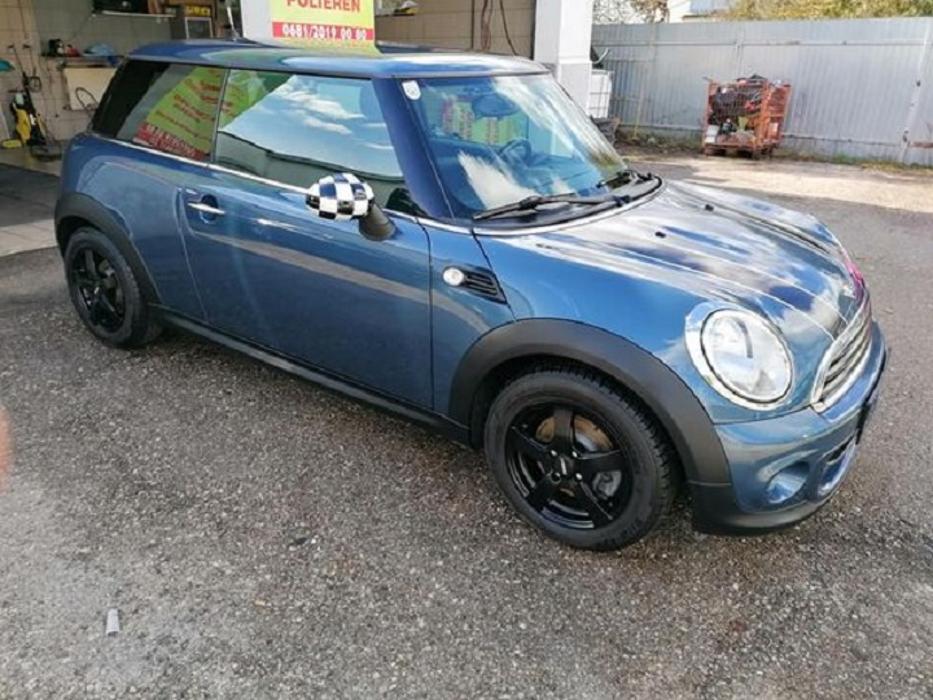 Autoreinigung - Fux Autokosmetik - Wels, Maderspergerstraße in Wels