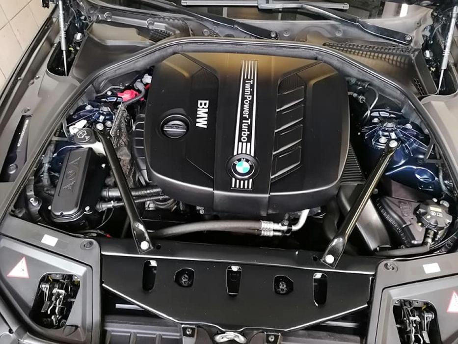 Autoreinigung - Fux Autokosmetik - Wels, Maderspergerstraße in Wels