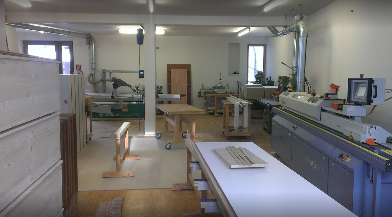 Schreinerei Bauer, Hauptstraße in Hohenpolding