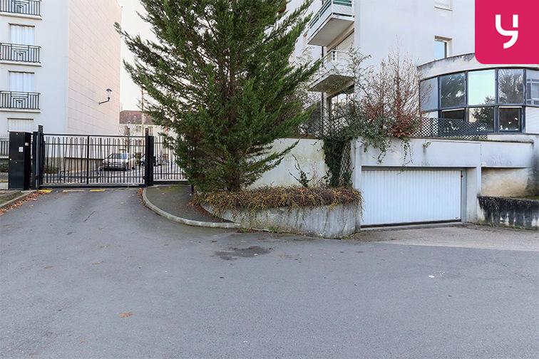 Foto 2 di Yespark