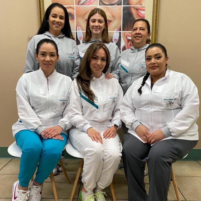 Alejandra Villada DDS - Pacoima, CA