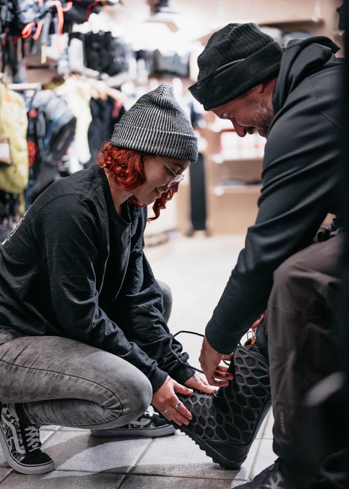 Backside Verbier | Ski & Snowboard Shop, Rue de Ransou in Bagnes