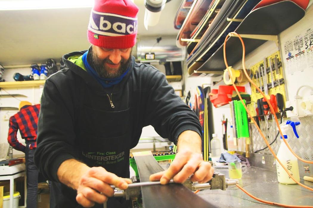 Backside Verbier | Ski & Snowboard Shop, Rue de Ransou in Bagnes