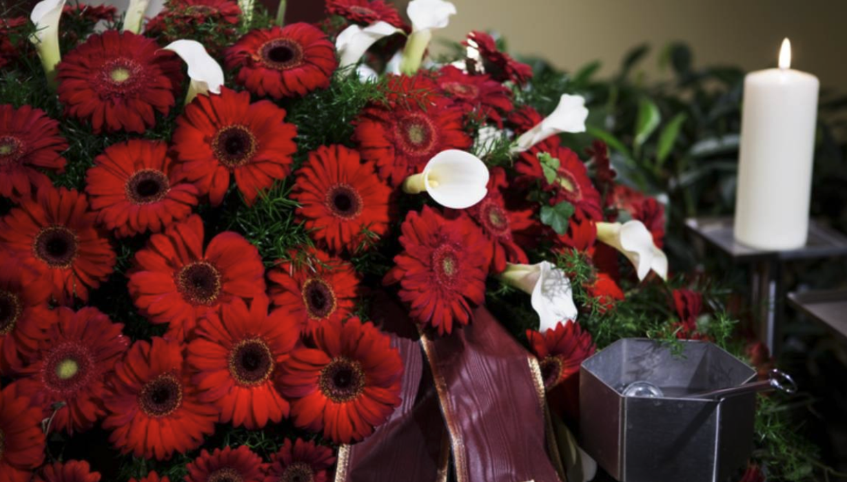 Bestattung Wolf - Gratwein, Bahnhofplatz in Gemeinde Gratwein