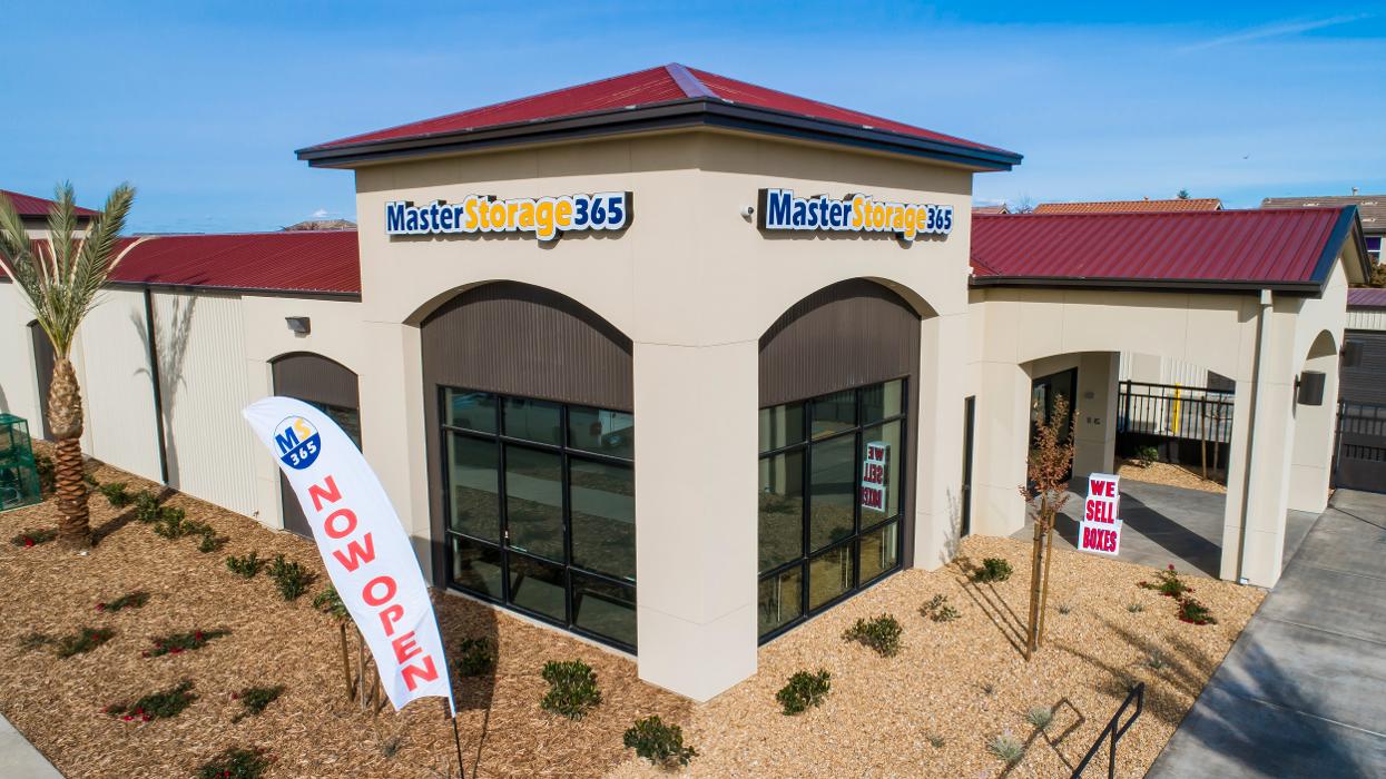 Master Storage 365 - Reedley, CA