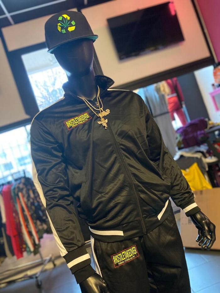 Big Foot Hostile - Oakland, CA