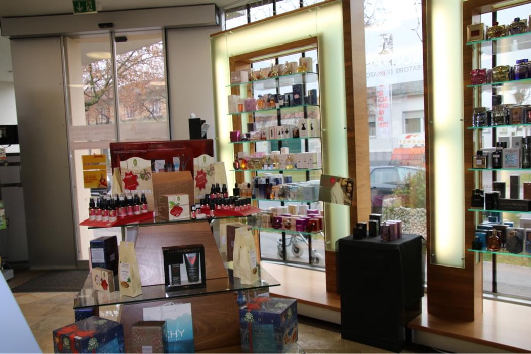 Kloster-Apotheke Mag. pharm. Tesar KG, Hauptstraße in Baumgarten