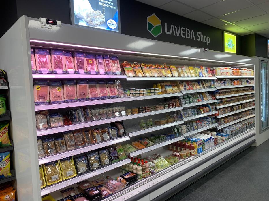 AGROLA Tankstelle & LAVEBA Shop Bennau, Schwyzerstrasse in Bennau