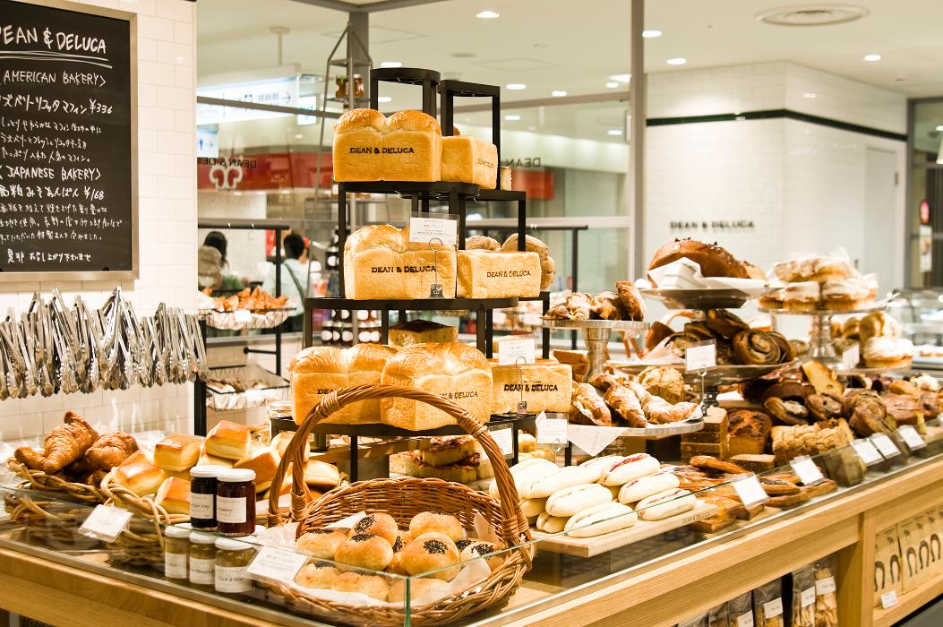 DEAN & DELUCA 栄